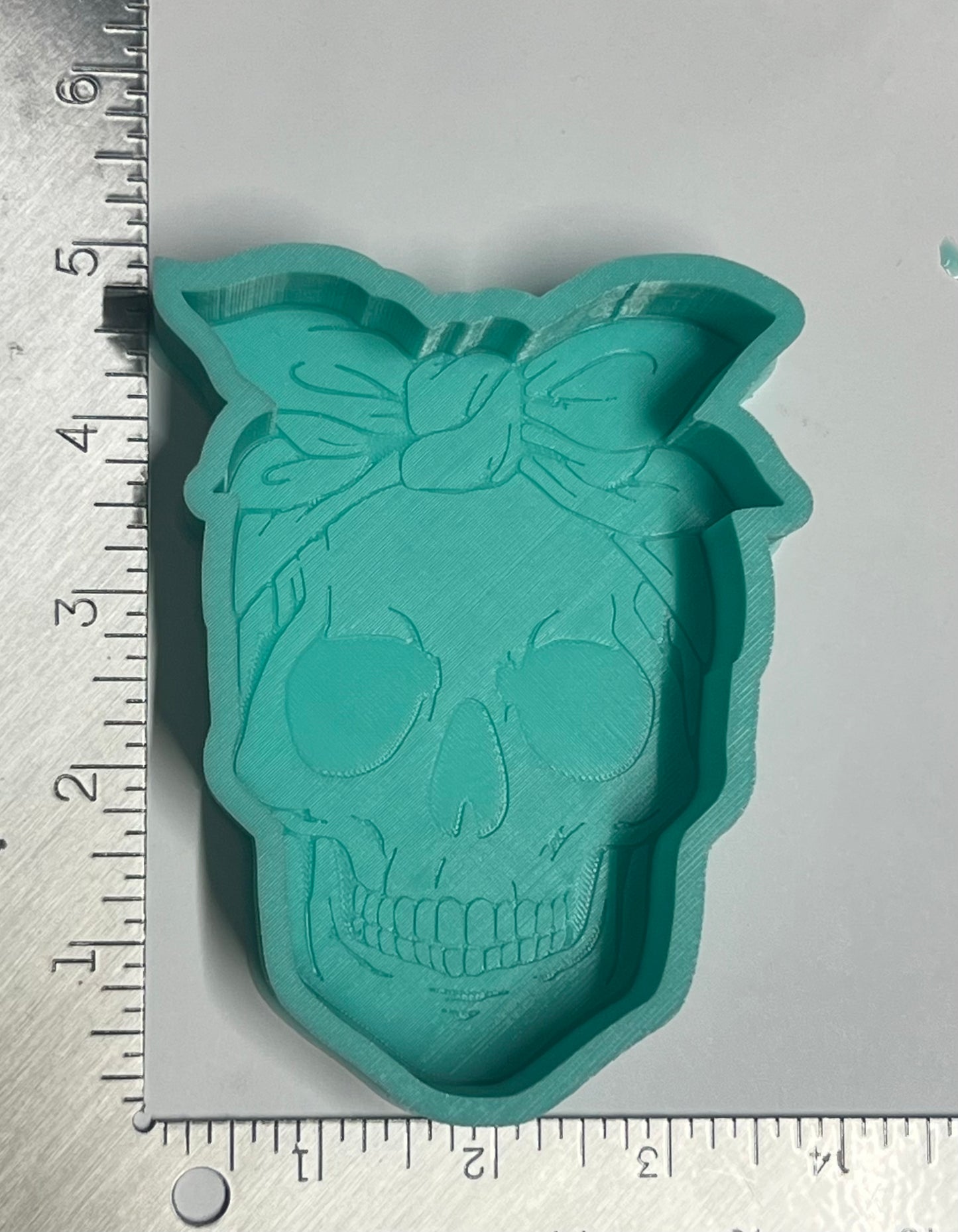{skull w a bow} DBD Silicone Mold