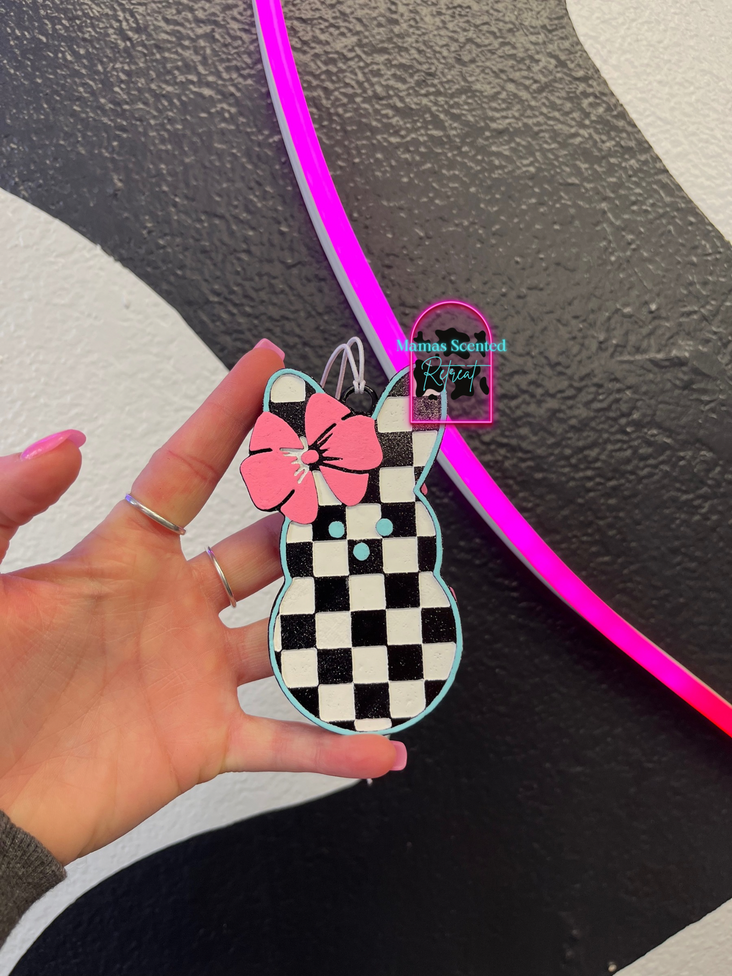 {Checkered bunny w bow} Silicone Mold