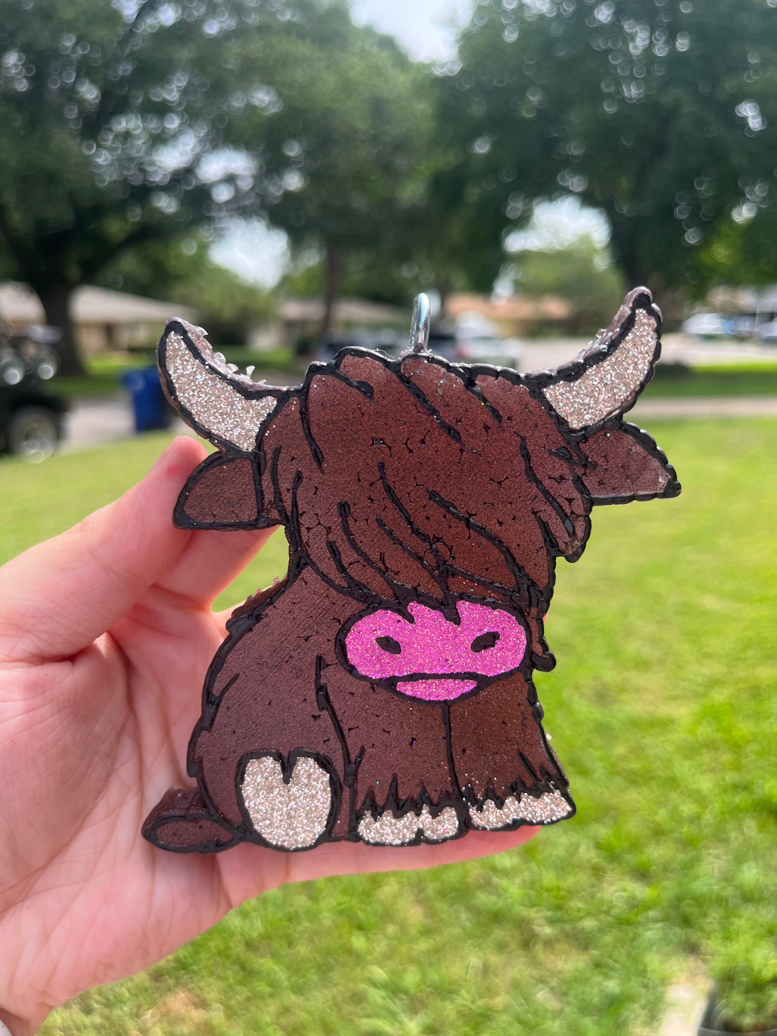 Adorable Highland Cow Keychain (set of 2)