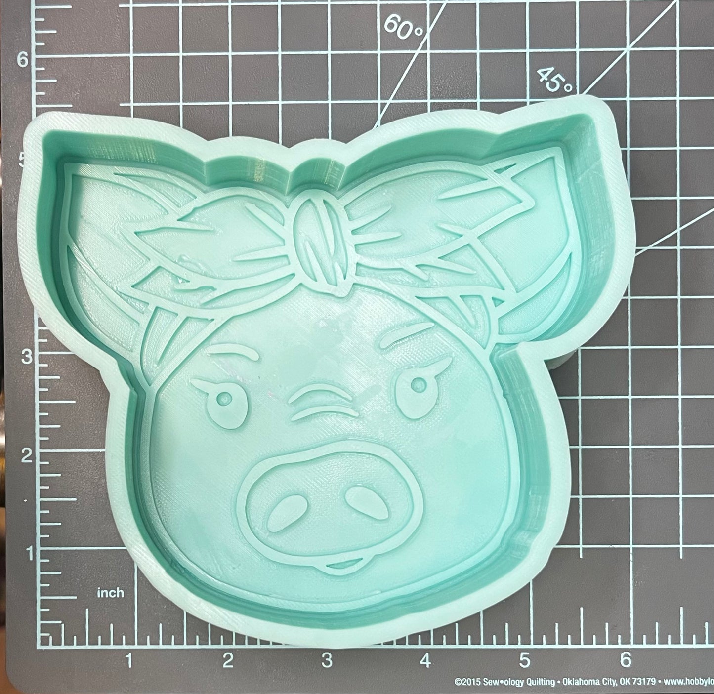 {Pig Head with Bow} Silicone Mold