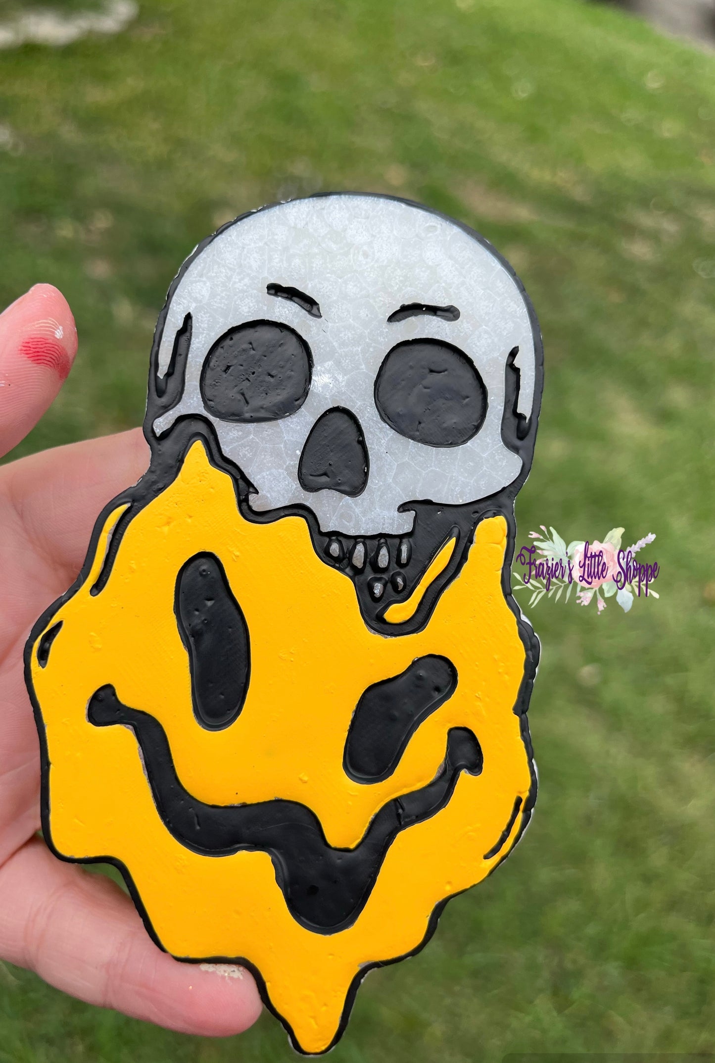 {Skull Smiley Drip} Medium Freshie