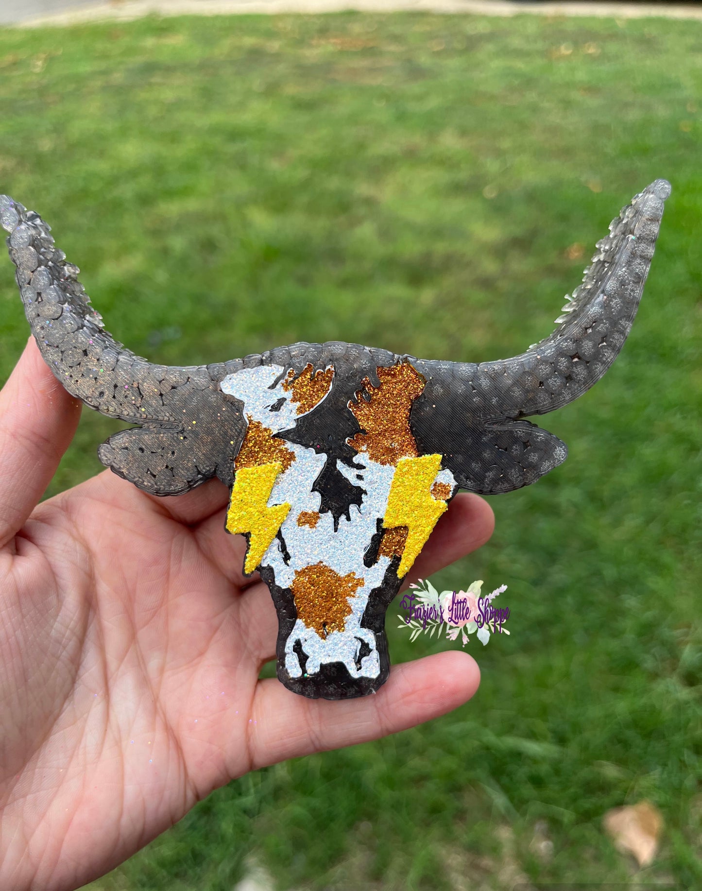 {Lightening Bolt Bull} All Freshie Sizes