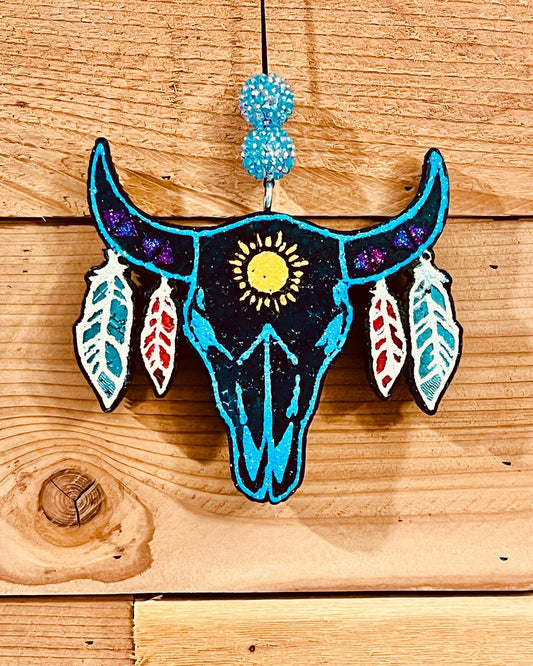 {Bull skull w feathers} Vent through Large Set Freshie Sizes