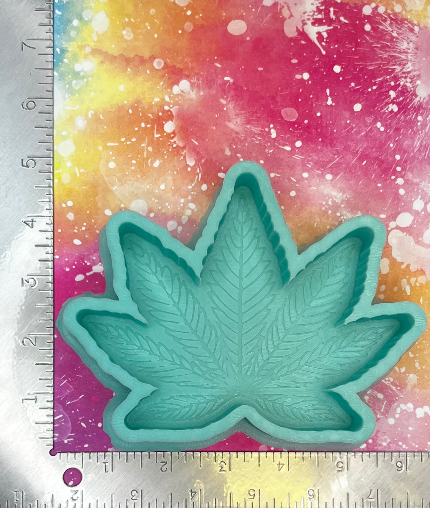 {Hemp Leaf} Silicone Mold