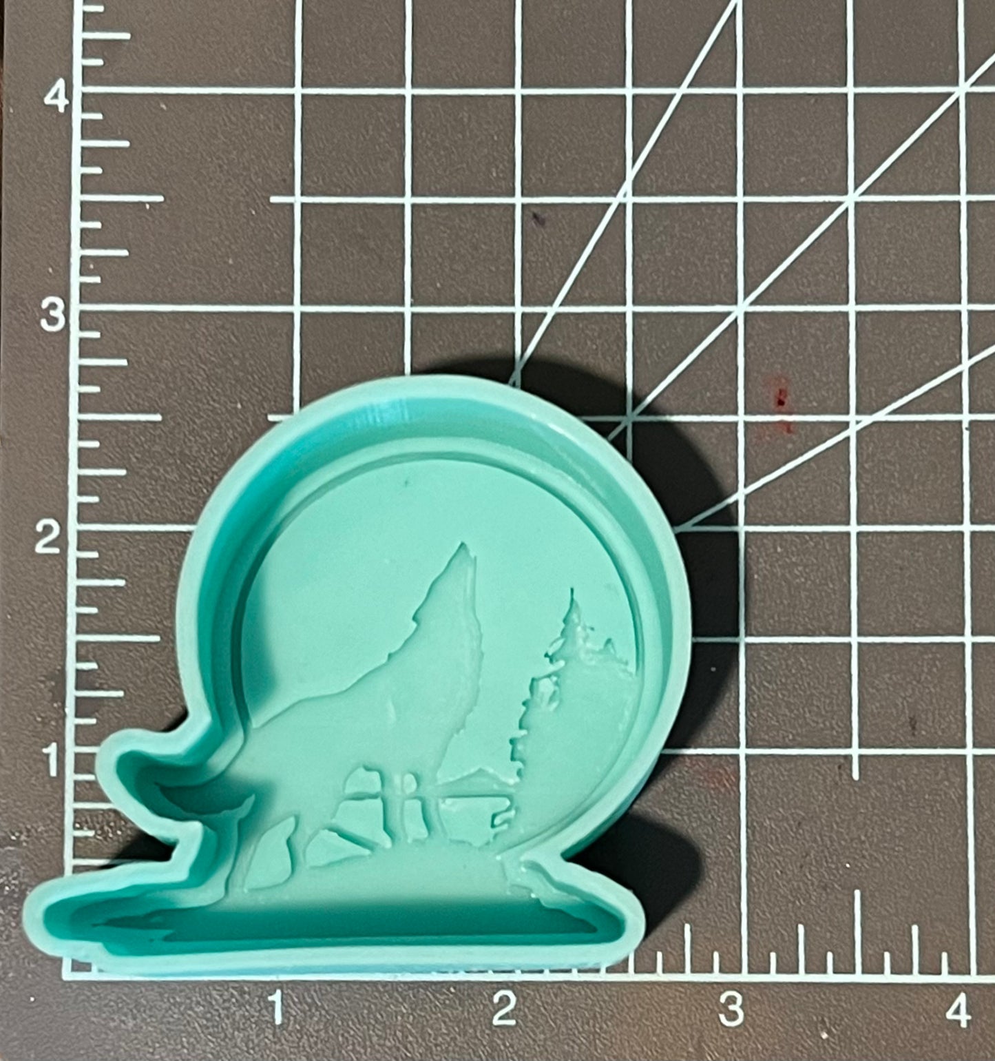 {Howling Wolf} Silicone Mold